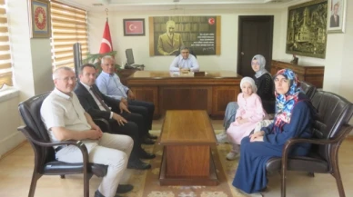 Karaaslan, İl Birincisi Göktaş'ı ödüllendirdi