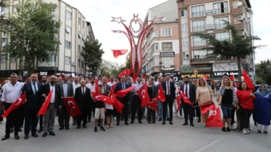 Merzifon'da Demokrasi Yürüyüşü Düzenlendi