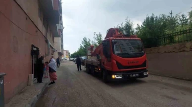 Yaşlı adam banyoda ölü bulundu