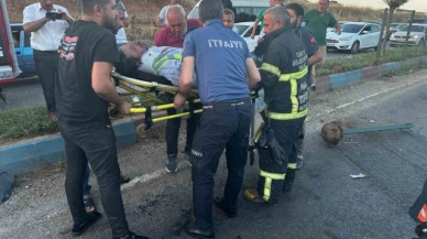 2 otomobil çarpıştı: 2 Yaralı