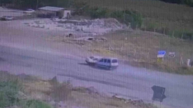 Amasya’da 2 aracın çarpıştığı kaza kamerada