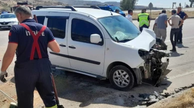 Çeltek Kavşağı'nda kaza: 4 yaralı!