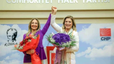 CHP'nin yeni Kadın Kolları Başkanı Asu Kaya görevi devraldı