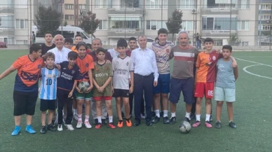 Doruk, çocuklar ile bir araya geldi