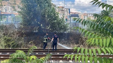 Hızlı tren rayında çıkan yangını canlarını hiçe sayarak söndürdüler