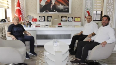 Kırlangıç, Sevindi ve Mısırlı'yı misafir etti