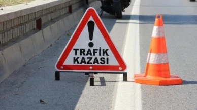 Minibüsün çarptığı motosiklet sürücüsü hayatını kaybetti