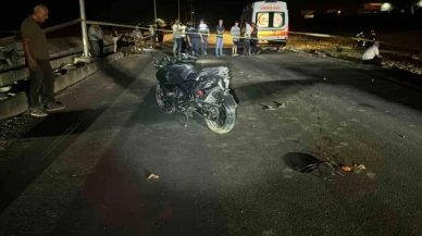 Motosiklet devrildi: 1 ölü