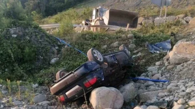 Otomobil şarampole yuvarlandı: 1 yaralı
