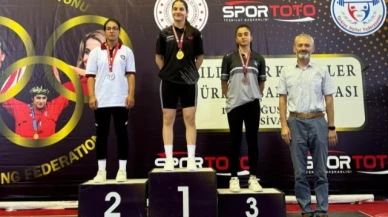 Öykü Yine Madalya İle Dönüyor!