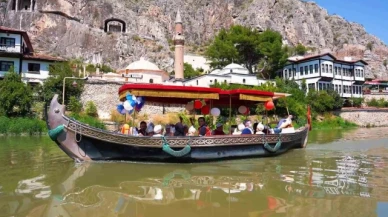 Saltanat kayıkları sünnet konvoyu oldu