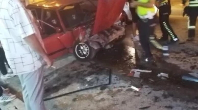 Tofaş ile midibüs çarpıştı: 3 yaralı