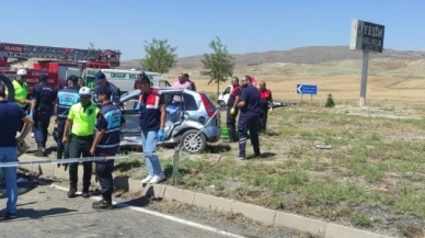 Trafik kazası: 1 ölü, 4 yaralı