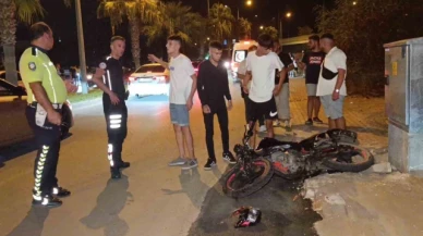 Uygulamadan kaçıp ters yola girdi, sivil polise ve yayaya çarptı:3 yaralı