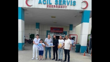 AK Gençlik'ten minik hastalara moral ziyareti
