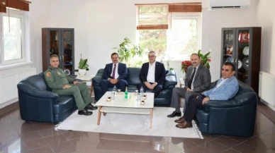 AK Parti Heyetinden Üs Komutanı Serin'e ziyaret