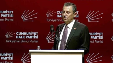 CHP Genel Başkanı Özel: "İmamoğlu'nu kimsenin insafına bırakmayız, herkes haddini bilecek"