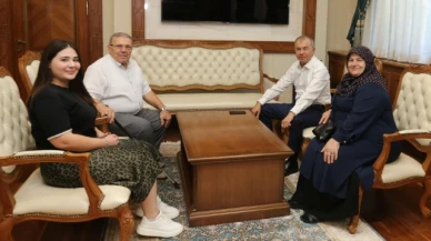 Doruk, şehit ailesini makamında misafir etti