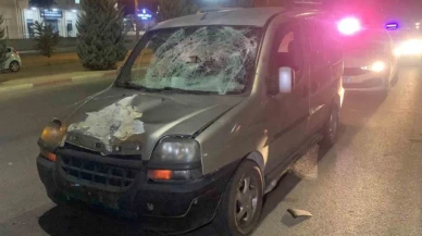 Hafif ticari aracın çarptığı üniversite öğrencisi ağır yaralandı