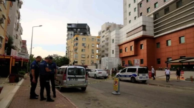 Hastane önüne park ettiği araç içerisinde ölü bulundu