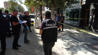 İki grubun silahlı çatışmasında tezgahtar ile müşteri yaralandı