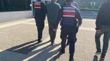 Jandarmanın dikkati sayesinde: Suç makinesi başka bir kimlikle yakalandı