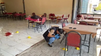 Kahvehanede oturan husumetlilerine kurşun yağdırdılar: 2 yaralı