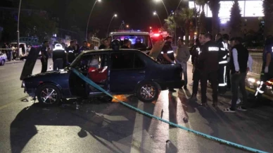 Kaza yapan otomobile motosiklet çarptı: 1 ölü, 1 yaralı