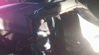 Minibüs ile otomobil çarpıştı: 1 ölü, 3 yaralı