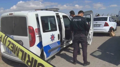 Park halindeki otomobilde bir kişinin cansız bedenine ulaşıldı