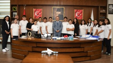Sevindi: Başarı dolu bir yıl geçirmelerini temenni ediyorum