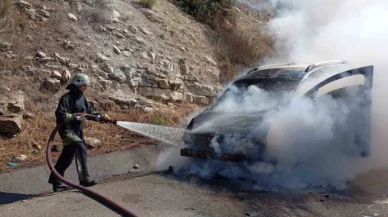 Seyir halindeki aracın motor kısmında yangın