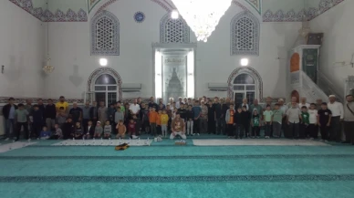 Suluova'da "Yatsı Namazı Gençlik Buluşması" düzenlendi