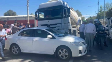 Tankerle çarpışan otomobil sürüklendi