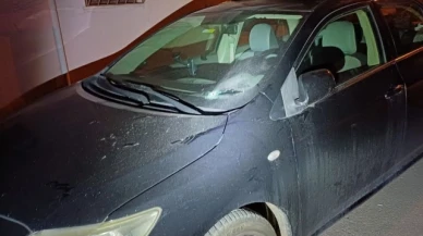 Alacak-verecek meselesinde silahlar konuştu, 4 araç zarar gördü