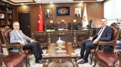 Kocaman'dan Bayram'a nezaket ziyareti