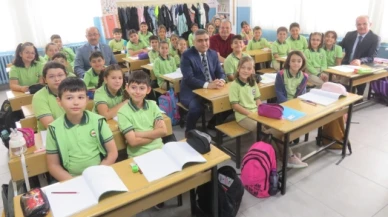 Karaaslan, eğitim-öğretim süreçlerini yerinde inceledi