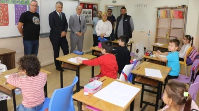 Katipoğlu, Lokman Hekim İşitme Engelliler Okulu'nu ziyaret etti