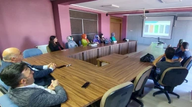 Matematik öğretmenleri ile yeni müfredat toplantısı yapıldı