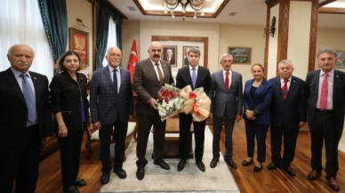 Mermer ve yönetiminden Bakan'a ziyaret