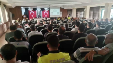 Merzifon'da Taşımalı Servis Araçları Şoförleri Bilgilendirildi