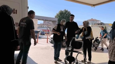 Tamir ettiği aracının altında kaldı