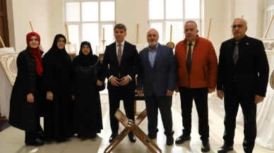 Amasya Üniversitesi'nde Necati Avcı’nın Ahşap Oyma Sergisi Açıldı