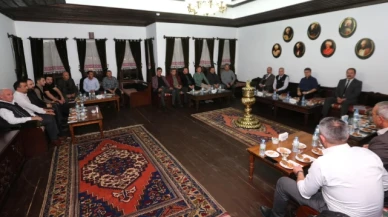 Bakan muhtar buluşmalarına devam ediyor