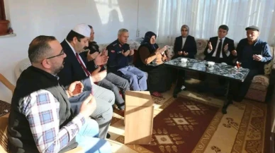 Bakan, Şehit Vural Gül'ün ailesini ziyaret etti
