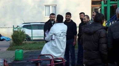 Çocuk parkında başından vurulmuş halde ölü bulundu