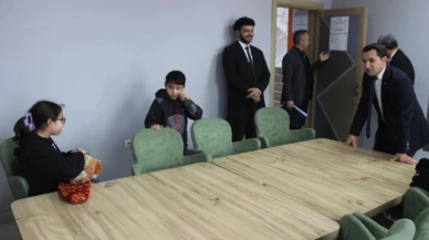 İlçe Halk Kütüphanesi'nde denetim ve incelemelerde bulundu