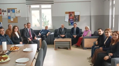 Kartal, öğretmenlere emekleri için teşekkür etti
