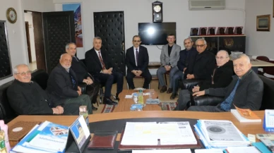 Katipoğlu, emekli öğretmenlerle buluştu
