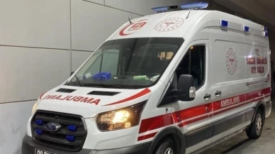 Seyir halindeki traktörün kasasından düşen şahıs hayatını kaybetti